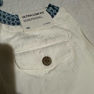 GAP White Pants with Brown Button
